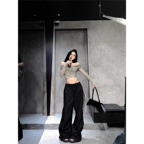 Vintage American-style design, gradient splicing, off-shoulder top—short, slimming, and figure-flattering for early fall women.