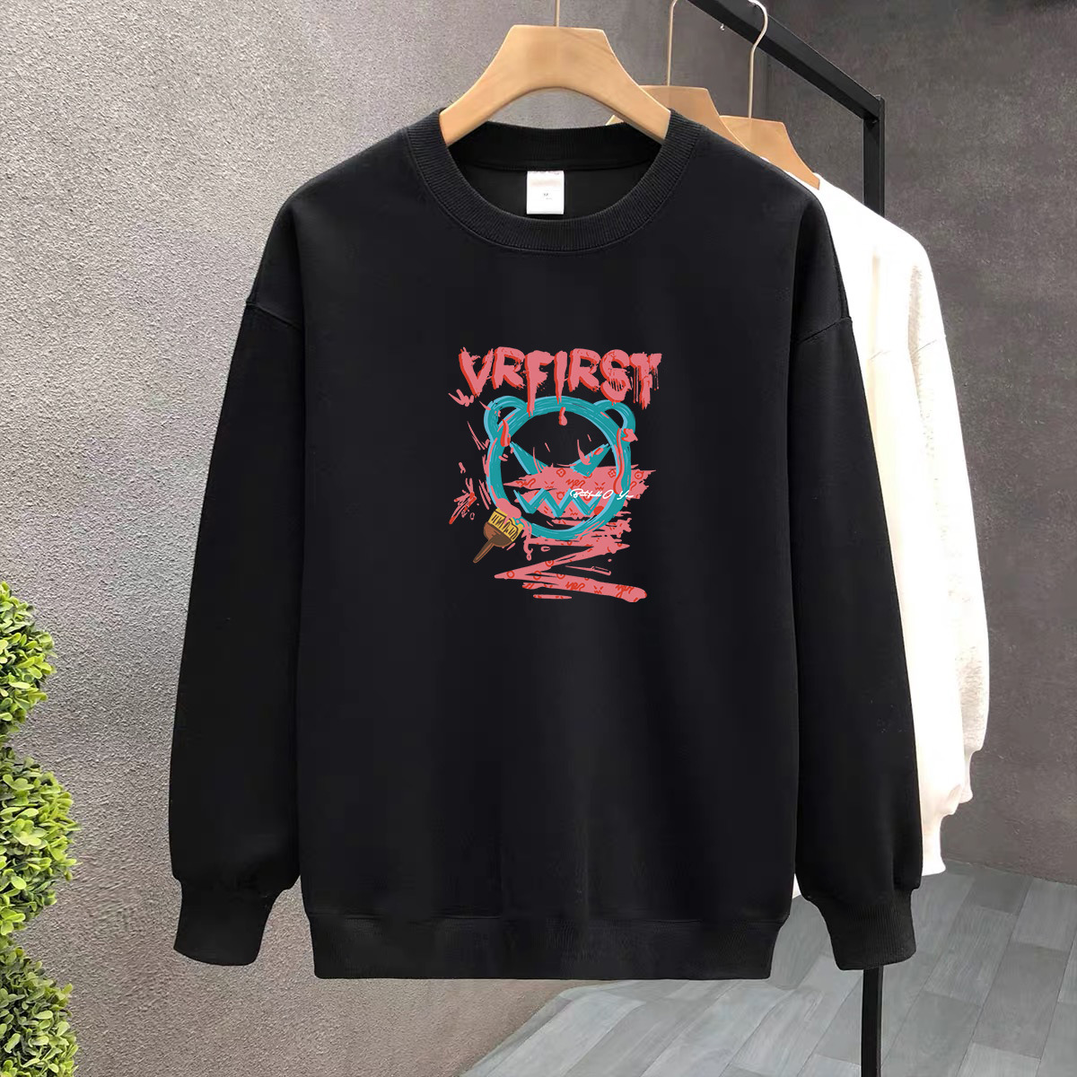 Suéter de algodón negro pesado de alta gama para mujeres 2025 otoño y invierno nuevo estilo europeo y americano camiseta de manga larga fondo suéter de estudiante