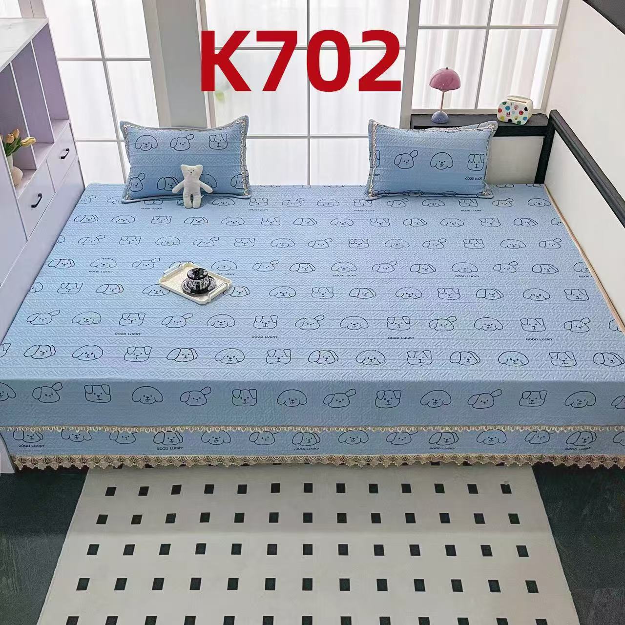 k702