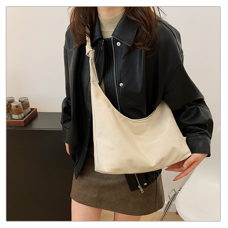 Large-capacity commuter bag for women, 2024 new style, fashionable and retro single-shoulder bag, casual and versatile, underarm tote soft leather bag undefined