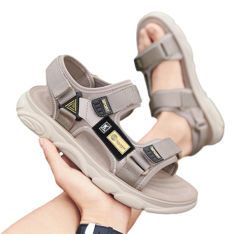 Sandalias vietnamitas para hombres 2025 nuevo estilo de verano ropa exterior antideslizante y resistente al desgaste deportes al aire libre sandalias y zapatillas de playa para jóvenes