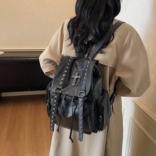 ���Q�羳Ů���W���L������˿��T����t�^���^�͹��p��C܇�󱳰�