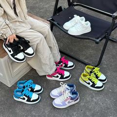 2025年春秋新作 子供用スニーカー 通気性抜群 女の子用シューズ 滑り止め 男の子用スポーツシューズ 夜光 ローカット カジュアルシューズ