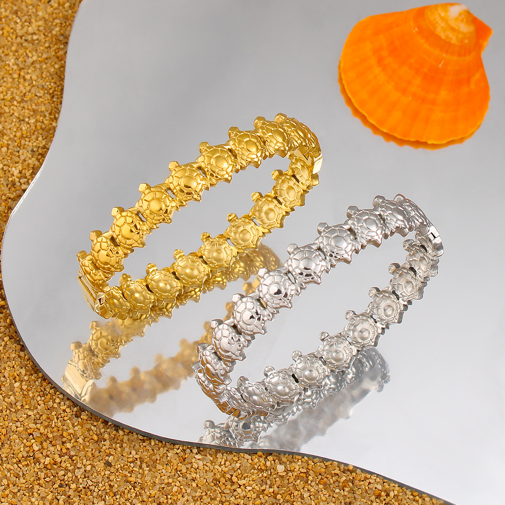 35g Weight PVD Coated Gold Plating Process 18K Real Gold Plated Plating Material Bangle Classification 1 Piece Quantity Holiday, Daily Occasion 304 Stainless Steel Material Tortoise Pattern Women's Gender Retro, Classic Style Style Waterproof Non Tarnish, Plating Craft PVD Coated Real Gold Plated Tortoise 304 Stainless Steel Retro Classic Style Waterproof Non Tarnish 304 Stainless Steel Bangle 11