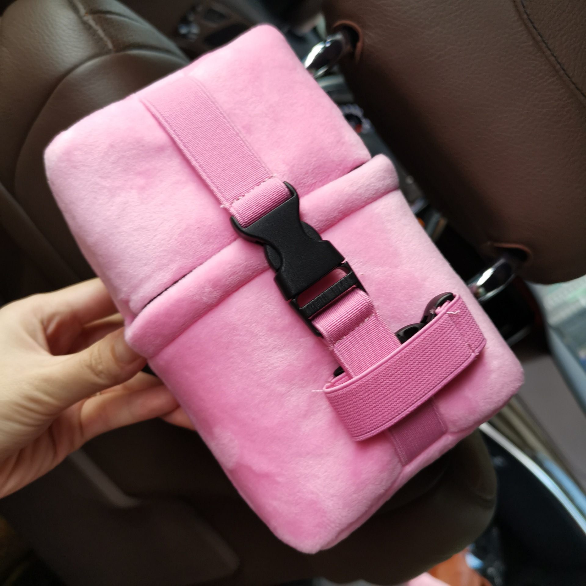 High-Quality Car Sun Visor, Plush Tissue Box for Car Interior, Car and Home Decoration Tissue Holder, Wholesale from Manufacturer