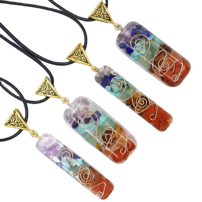 Retro Natural Stone Gravel Pendant Long Sweater Chain Wholesale display picture 3