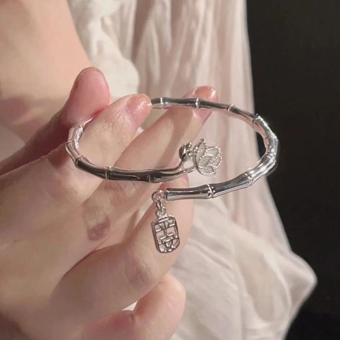 Little Red Book Summer Limited Nueva pulsera china ins estudiante linda y simple pulsera de corazón de niña ajustable novia