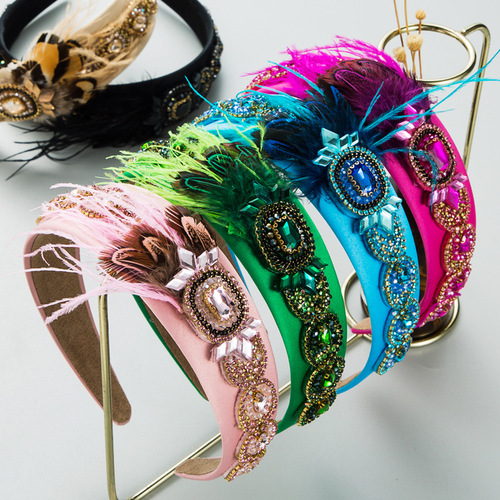 Colorful feather hair hoop in Europe and the baroque feng shui drill collar female personality advanced sense of feather hair accessories 