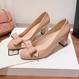 �߸�Ь2025�＾�¿�ָ��I��ɫСƤЬ���|�����Y��Ƥ�\�چ�ЬŮ