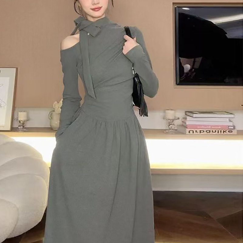 프랑스슬림핏어깨베이스원피스여성의가을과겨울새로운하이엔드우아한단단한허리긴원피스