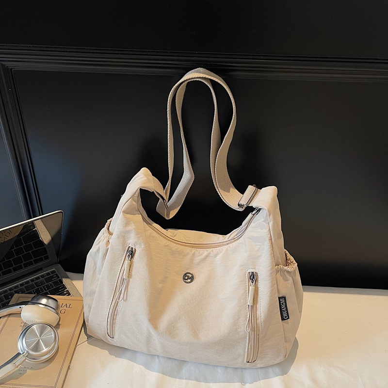 Large Capacity Women's Bag 2025 New Lightweight Commuter Crossbody Bag Multi-Pocket Waterproof Nylon Tote Bag - Thumbnail 3