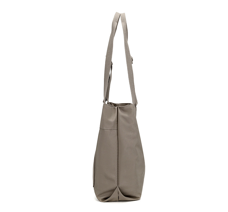 Colorful Fox's new 2025 versatile large-capacity tote bag for women's simple, casual and commuting single-shoulder mommy bag undefined