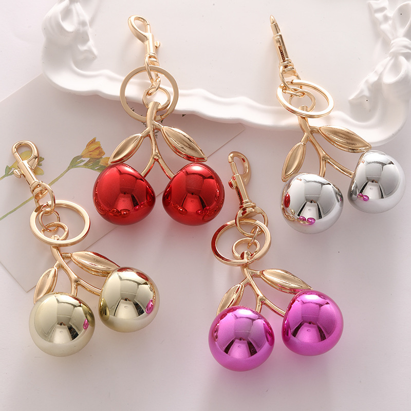 Europe and the United States hot sale big red cherry key chain fruit cherries bag pendant resin crystal cherry key chain
