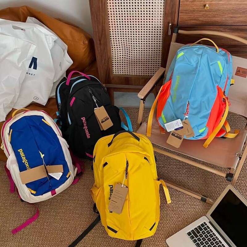 Patagonia Backpack Outdoor Waterproof Mountaineering Leisure Cycling Travel Men's and Women's Computer School Bag Men's and Women's