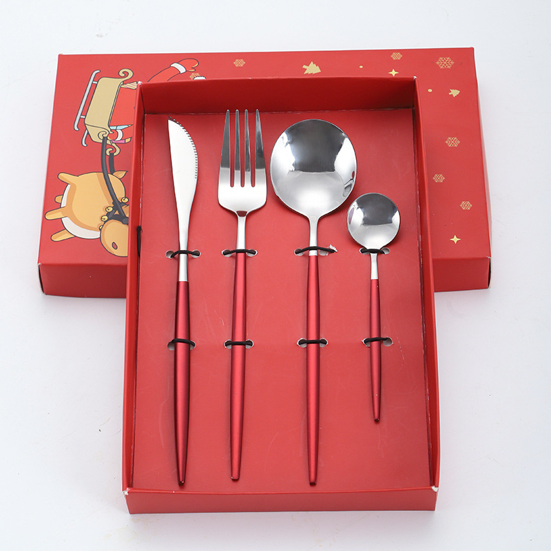 Amazon caja de regalo de Navidad transfronteriza cuchillo de acero inoxidable portugués, tenedor y cuchara conjunto de cuatro piezas cuchillo de carne y tenedor cuchara de comida principal