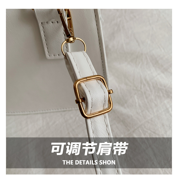 This year, trendy, fashionable and high-quality handbags are in vogue. Women's bags with stylish tassels and unique diagonal patterns are single-shoulder crossbody women's bags undefined