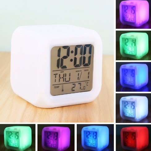 クロスボーダー Amazon カラフルなスクエア時計サイレント発光 LED カラフルな色が変化する電子目覚まし時計クリエイティブギフト|undefined