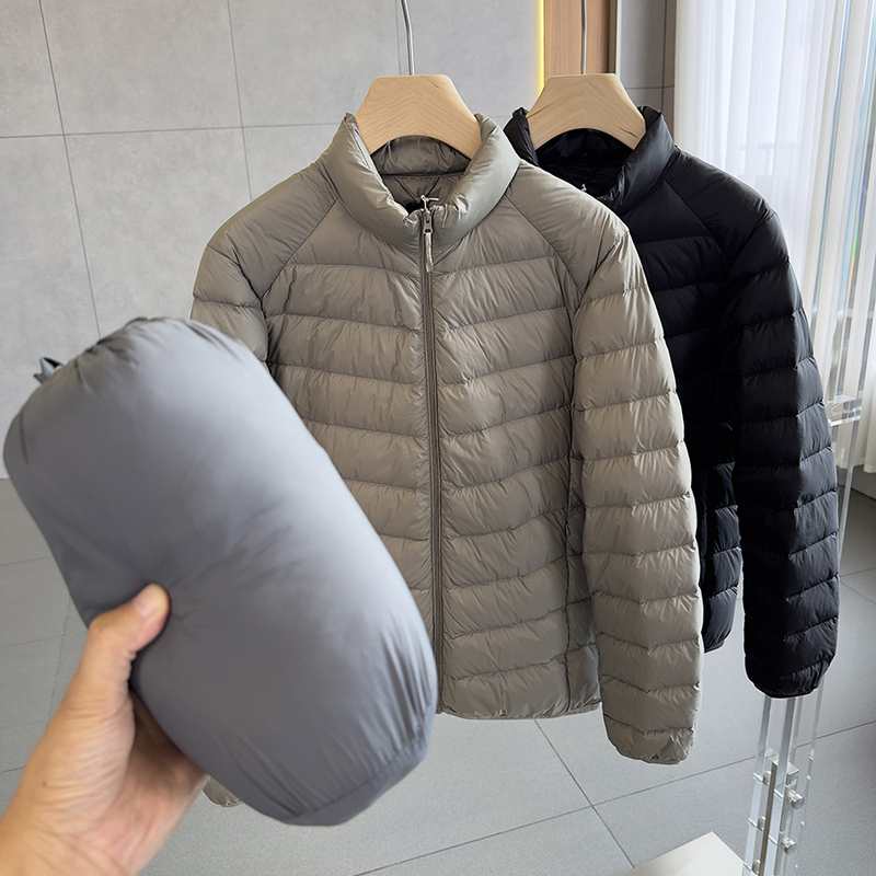 basic wild. Lightweight skin-friendly material 90 white duck down warm simple men's collar down jacket