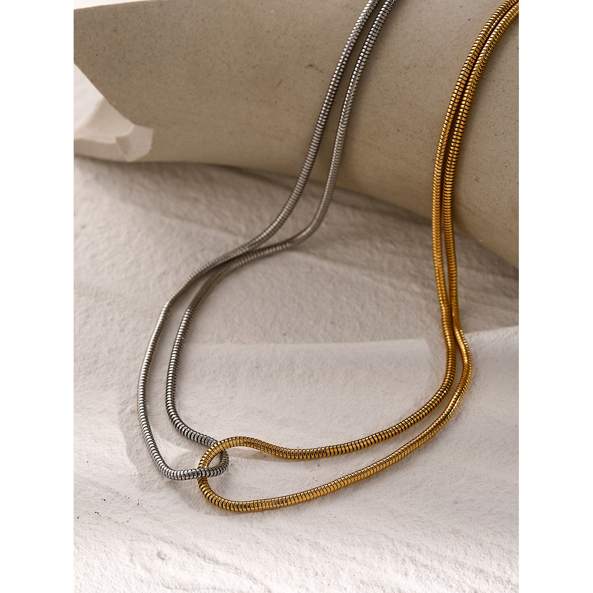All Seasons Season Women's Gender IG Style Commute Geometric Alloy Snake Chain Chain Necklaces Wholesale