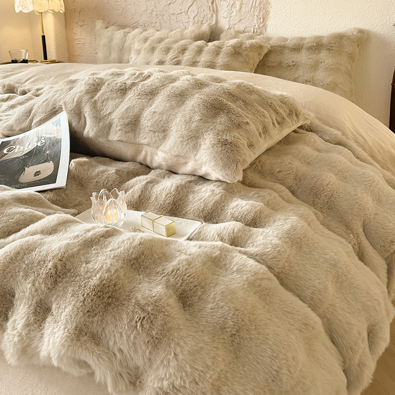 Cama de terciopelo de cuatro piezas 2025 nuevo invierno leche coral funda de edredón sábana traje de tres piezas ropa de cama individual
