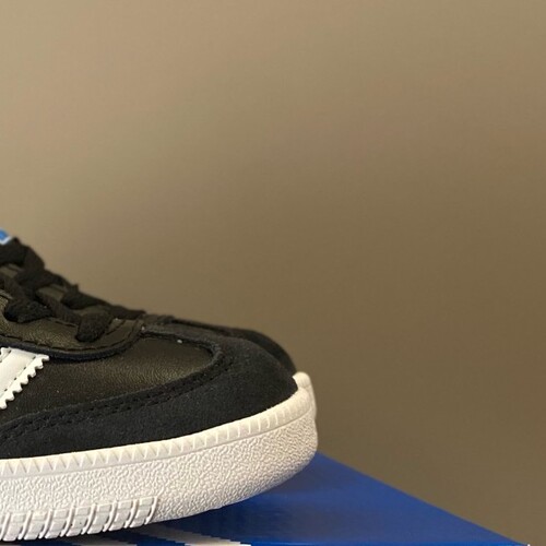 Putian children's comfortable color-blocking sports training shoes, retro trend shoes for school, dropshipping one piece.