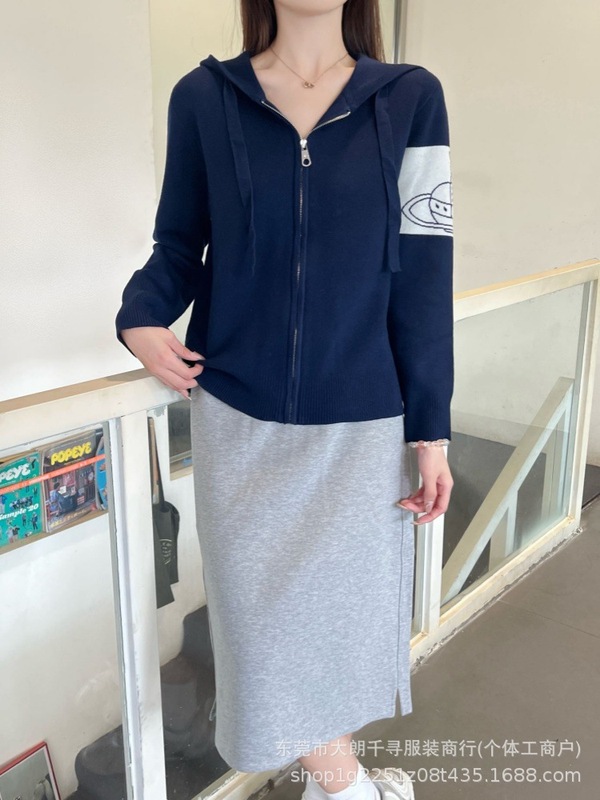 25早秋新款南油高定VI+休闲经典土星提花连帽拉链针织开衫外套女|undefined