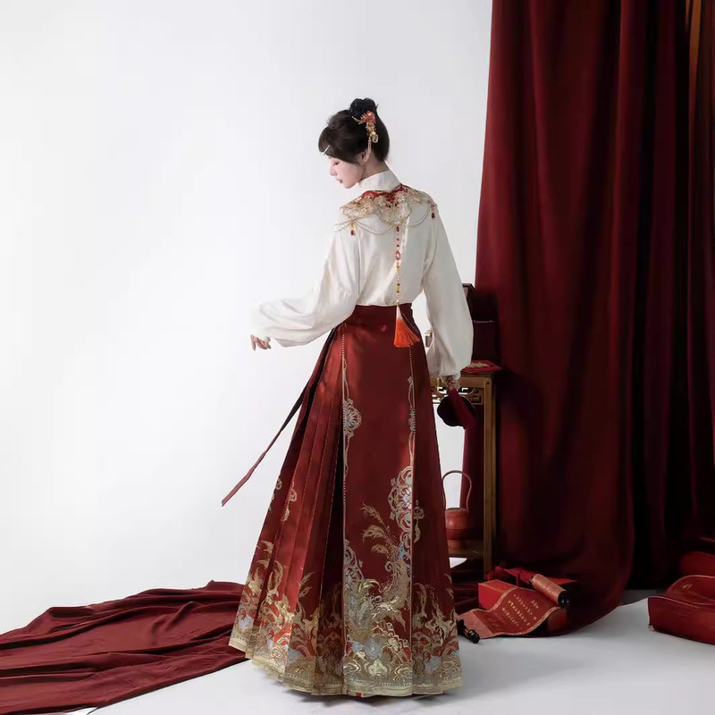2024 National style fashionable all-match commuter heavy work horse face dress ancient costume cloud shoulder Hanfu female toast engagement clothing new Chinese style 2024 National style fashionable all-match commuter heavy work horse face dress ancient costume cloud shoulder Hanfu female toast engagement clothing new Chinese style