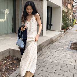 韩国chic小清新碎花裙女甜美浪漫气质V领宽松无袖背心长款连衣裙