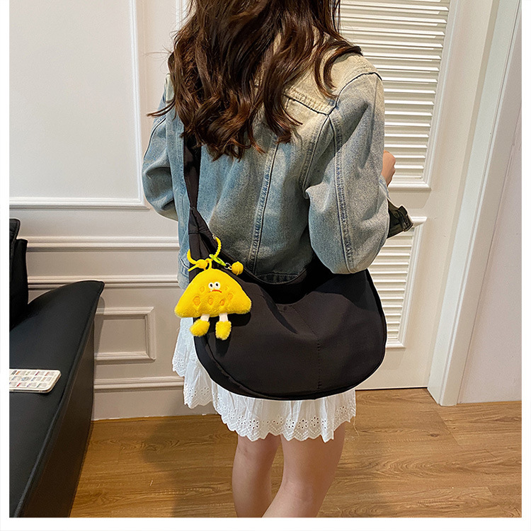 Simple solid-color canvas bag 2024 new style Japanese large-capacity single-shoulder dumpling bag, versatile for school and commuting crossbody bag undefined