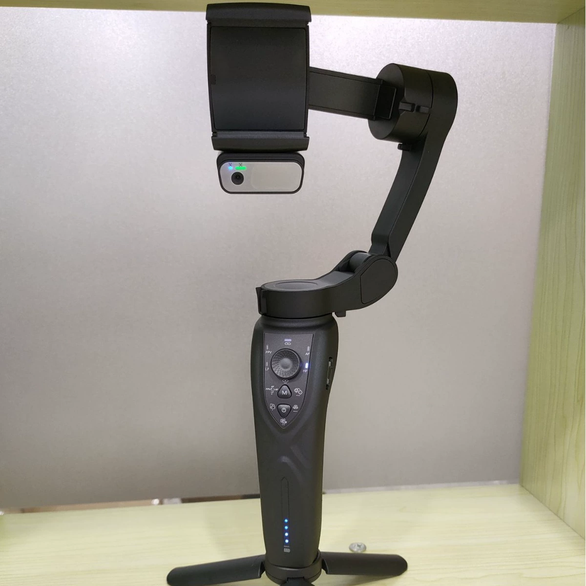 Stabilizator F12 ручной с тремя осями для мобильного телефона, анти-дрожание, сетевая красная трансляция, распознавание лица, анти-дрожание, съемка, Vlog стабилизация