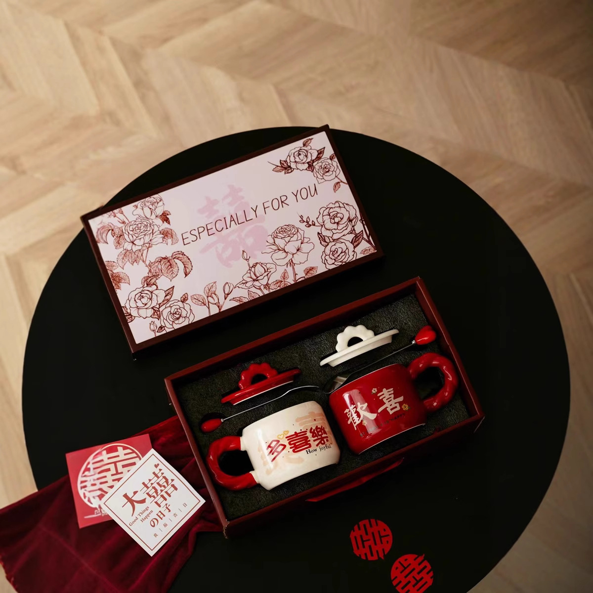 Regalos de boda chinos, tazas de cerámica, personajes rojos felices, tazas de cuchara con tapa, cajas de regalo, tazas de boda premium de alto valor