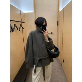 连衣裙;女式T恤;女式针织衫