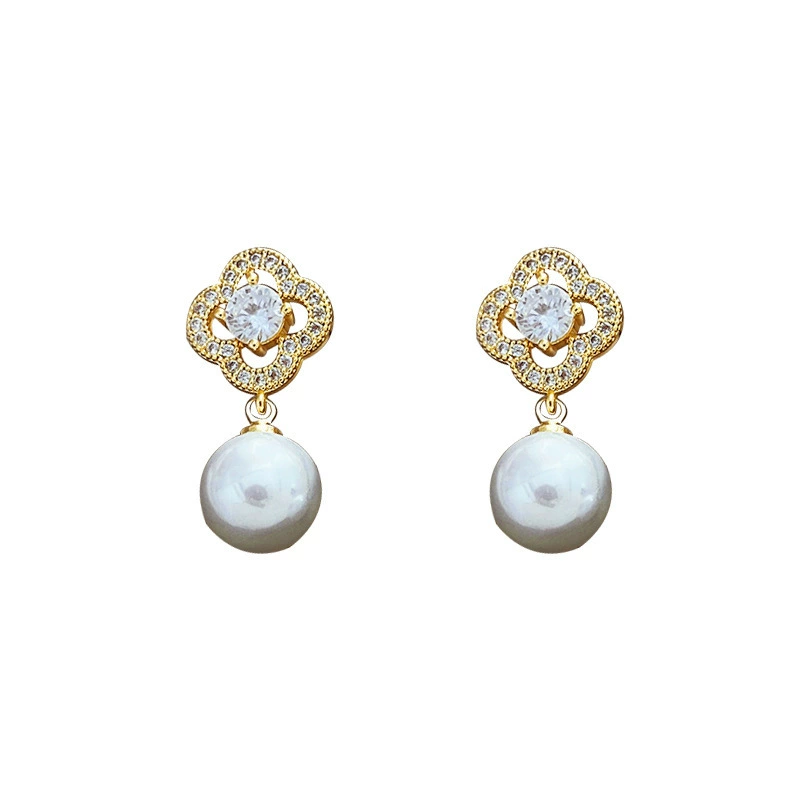 Серебряная игла, маленькие дизайнерские серьги из жемчуга, образец серебро 925, стиль лёгкой роскоши, украшение драгоценными камнями, коллекция 2022, тренд сезона