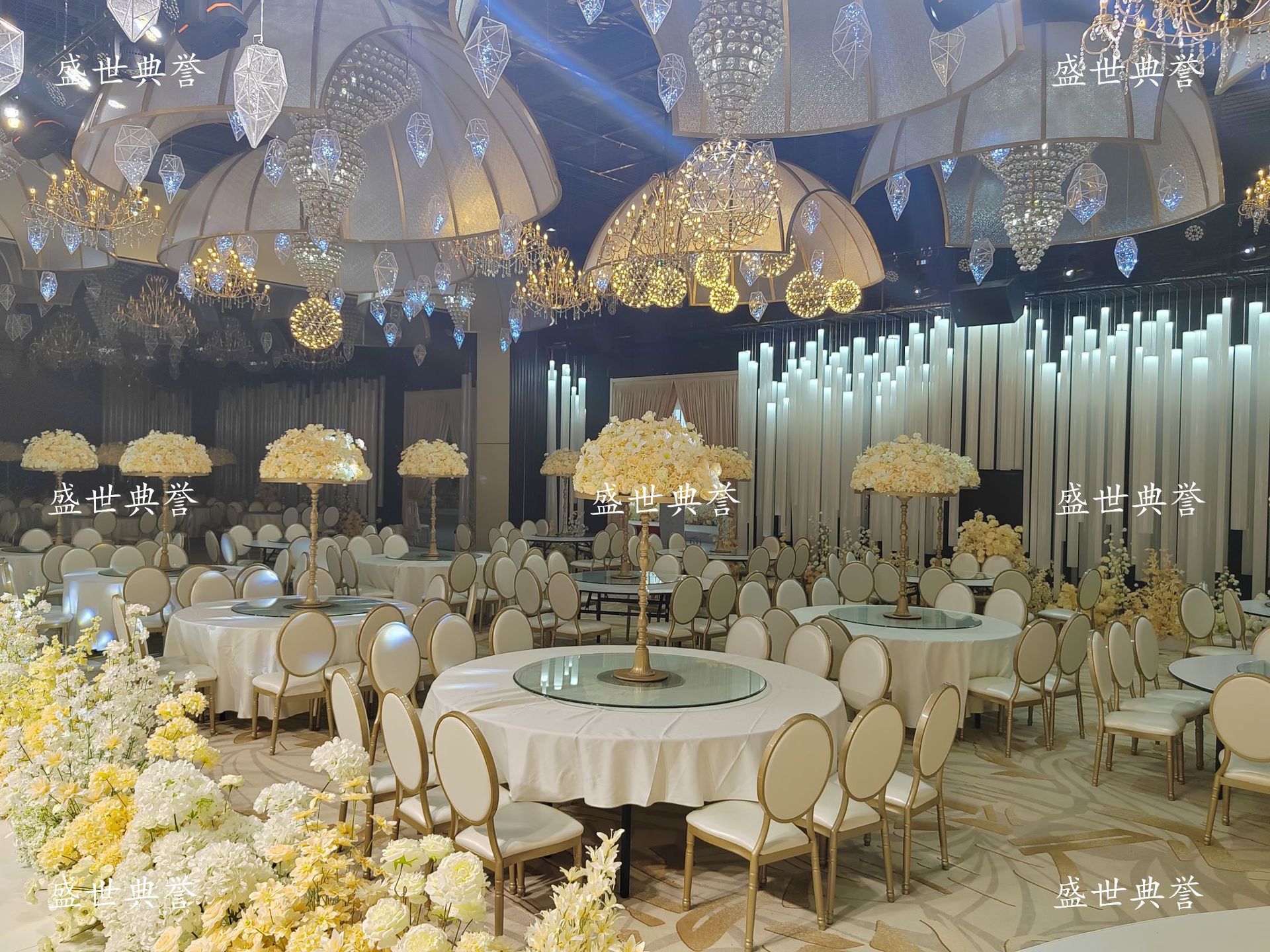 Taizhou hotel de cinco estrellas banquete mesa y silla restaurante banquete de boda plegable silla trasera redonda de comercio exterior boda tema silla de sol pic 20