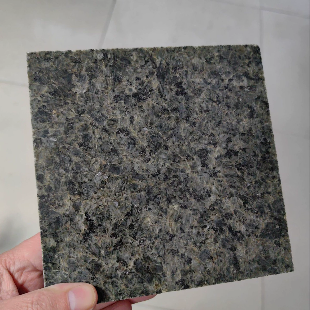 Индия Голубые глаза Аквамарин Волшебный цвет Фиолетовый точка Золото Конопля Ангола Черный Индия Платина