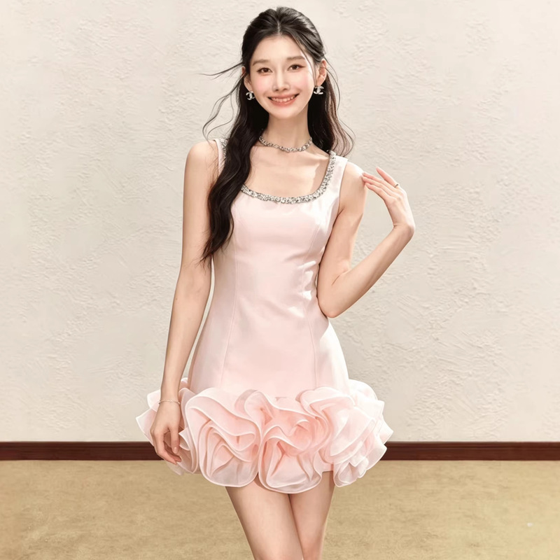 2026 New Style Elegant Heavy-Duty Beaded and Rhinestone-Embellished Short Dress for Women, Champagne Pink Satin Design with a Floral Waist-Cinching Dress 2026 New Style Elegant Heavy-Duty Beaded and Rhinestone-Embellished Short Dress for Women, Champagne Pink Satin Design with a Floral Waist-Cinching Dress
