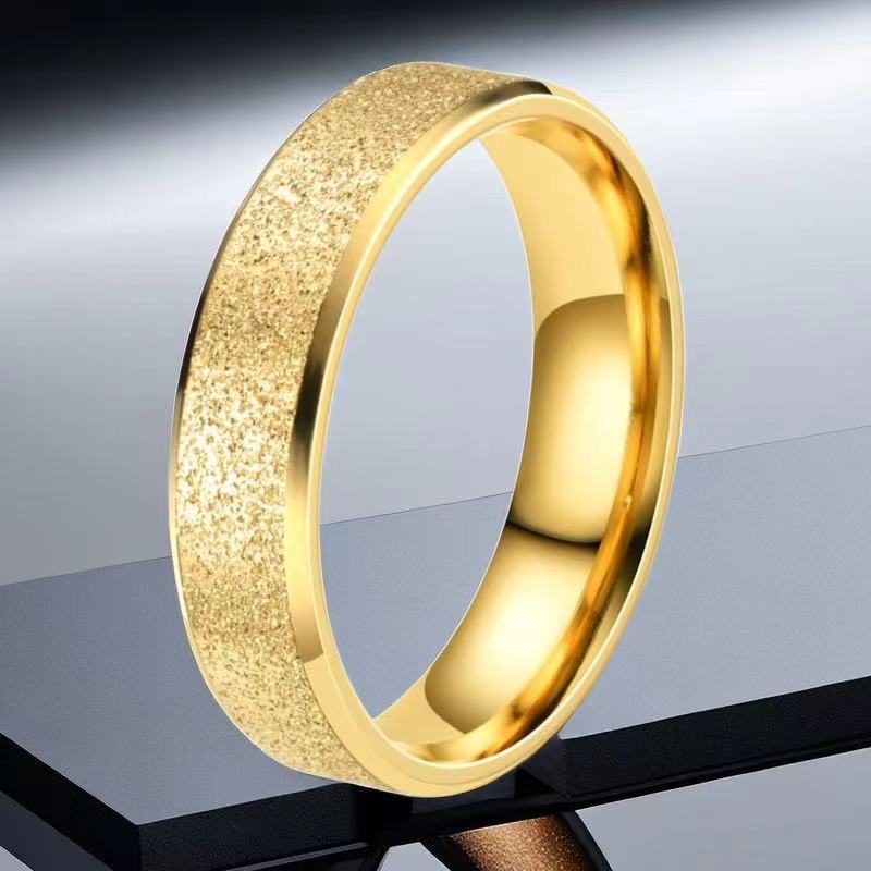 Anillo de acero de titanio de acero inoxidable nicho al por mayor femenino de alto grado de lujo ligero todo-Match Girl anillo femenino ins estilo anillo liso