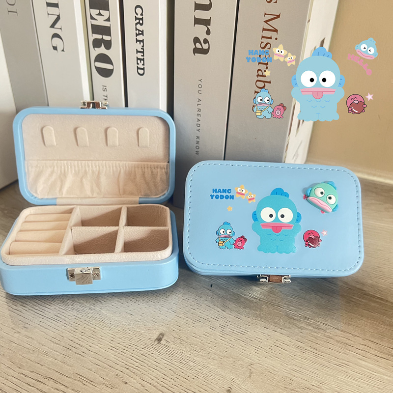 하늘 푸른 못생긴 물고기