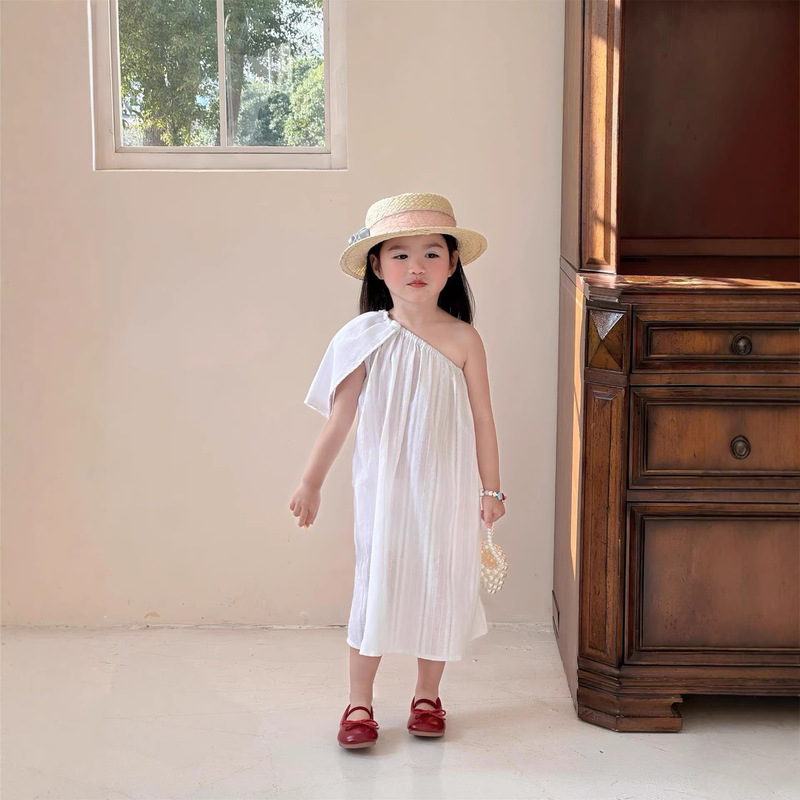 2026 Summer Girls' Beach Vacation Style Long Dress, White, Elegant, Niche Design, Off-Shoulder, Flutter Sleeves, Princess Dress
