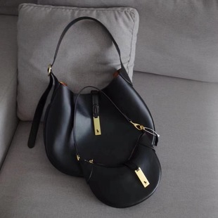 �㾧ͬ����Ӱ�polo����2025�¿�ĥɰţƤ�R�����������μ�Ҹ�°�