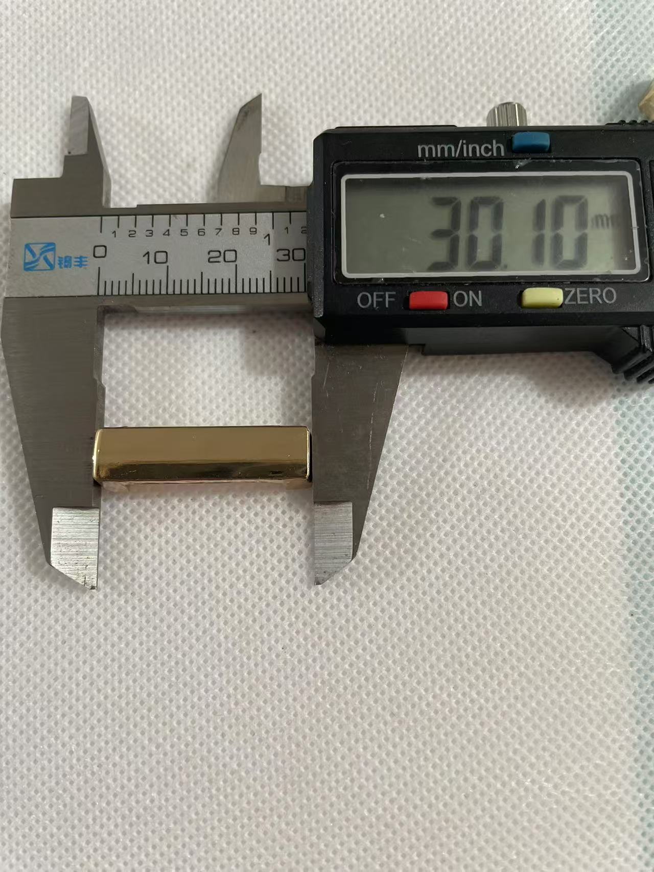 b839f4f8-4ab6-4f26-8445-dc88df