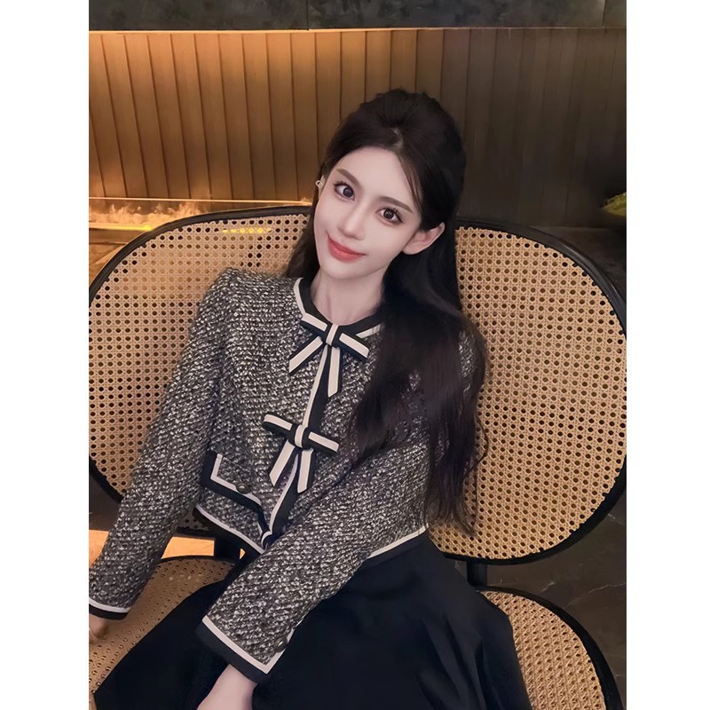 French-Style Tweed Bowknot Jacket for Women, Spring 2026, Light Luxury Socialite Style, Fashionable and High-End Top