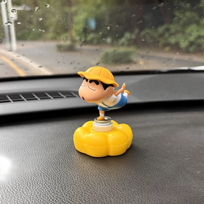Shin-Chan Car Rotating Ornament: Car ornaments