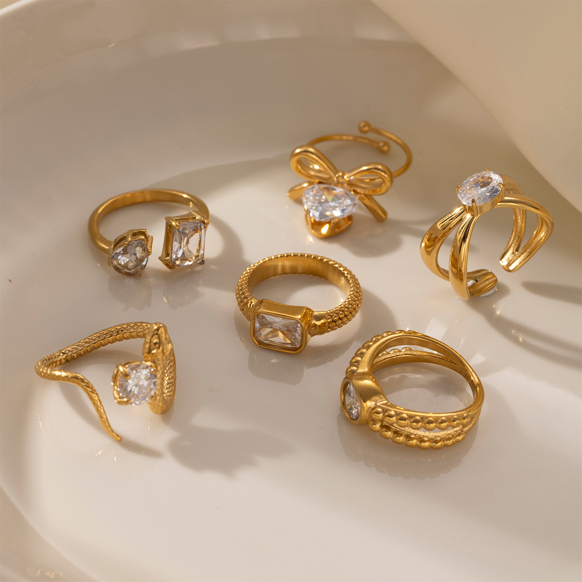 Anillo de acero inoxidable de la UE y los Estados Unidos de la mujer no se desvanece, anillo de titanio de nicho, joyas de mano de alta calidad