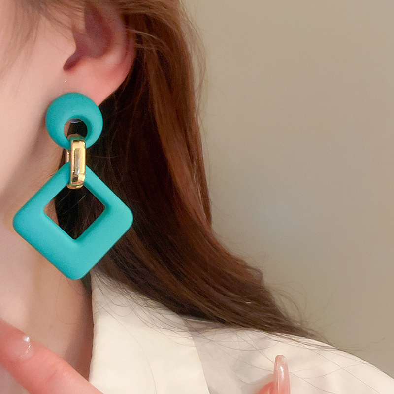 1 Pair Basic Modern Style Geometric Arylic Drop Earrings display picture 5