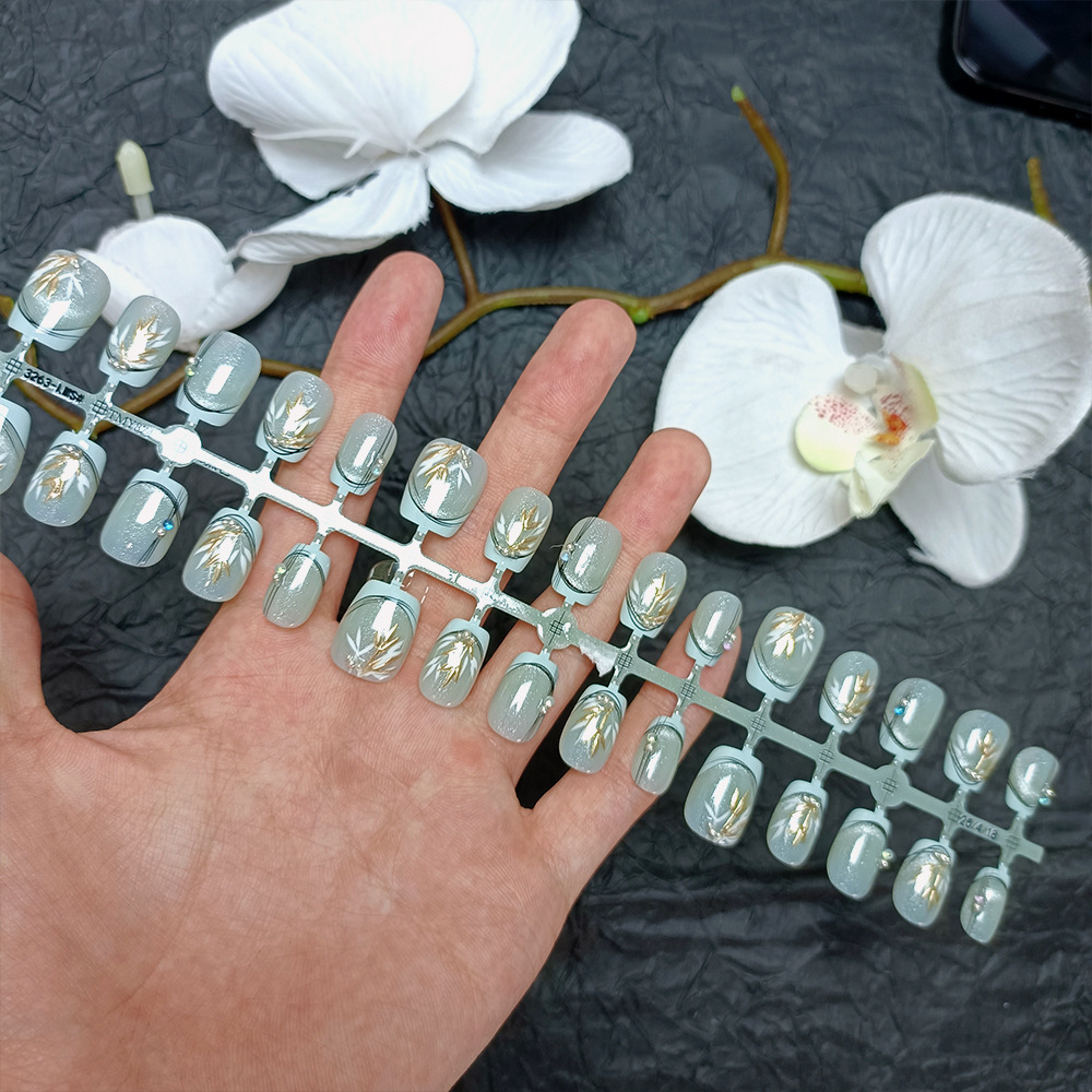 30 piezas de parche de uñas a rayas con incrustaciones de diamantes dorados, uñas francesas, ojos de gato 3D tridimensionales, uñas portátiles hechas a mano image 4