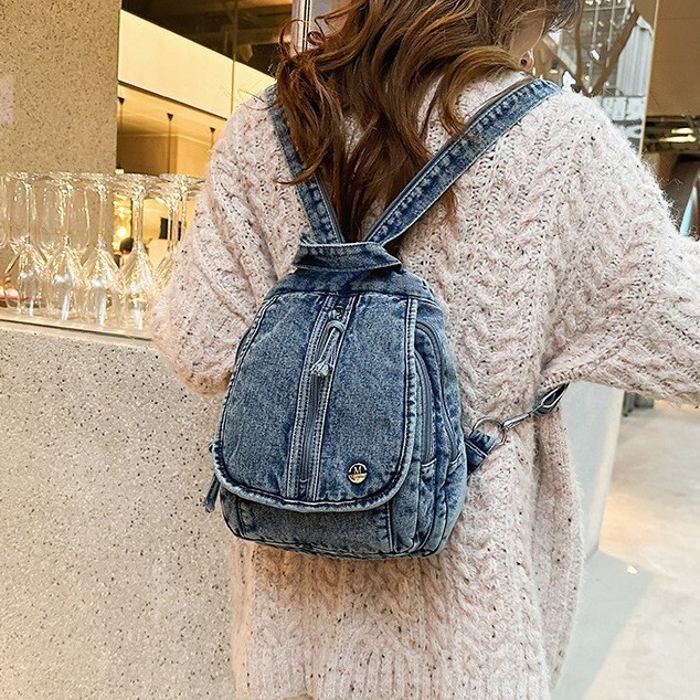 Frost Blue Washed Denim Texture Crossbody Bag for College Students, Cool and Relaxed Style, Casual Commuting, Daily Dual-Use Backpack Frost Blue Washed Denim Texture Crossbody Bag for College Students, Cool and Relaxed Style, Casual Commuting, Daily Dual-Use Backpack