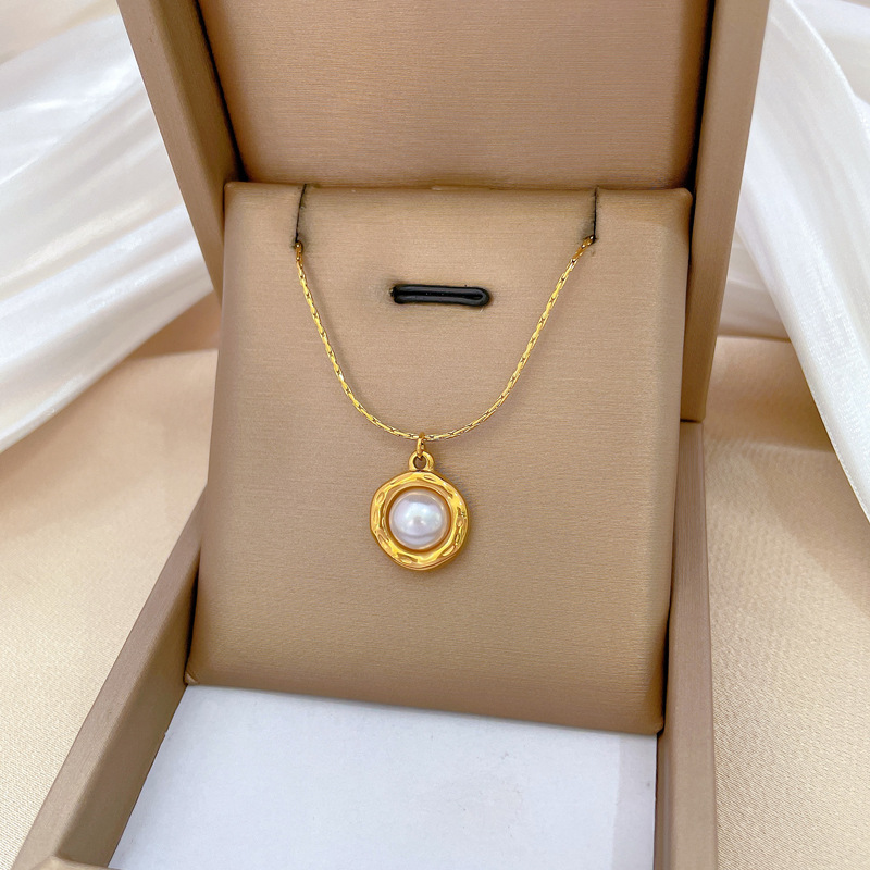 Collana minimalista con perla pendente in oro vero da donna_voghion.com