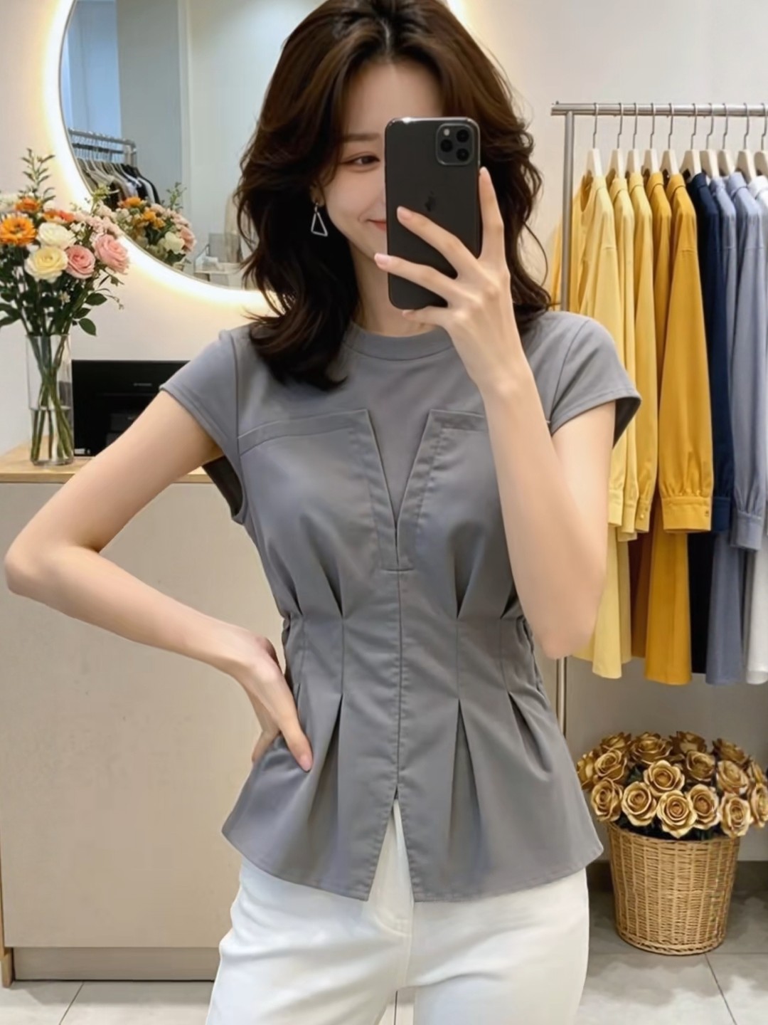 Áo thun nữ tay ngắn thiết kế eo thắt lưng, dáng ôm nhẹ, chất liệu mỏng mùa hè — màu trắng