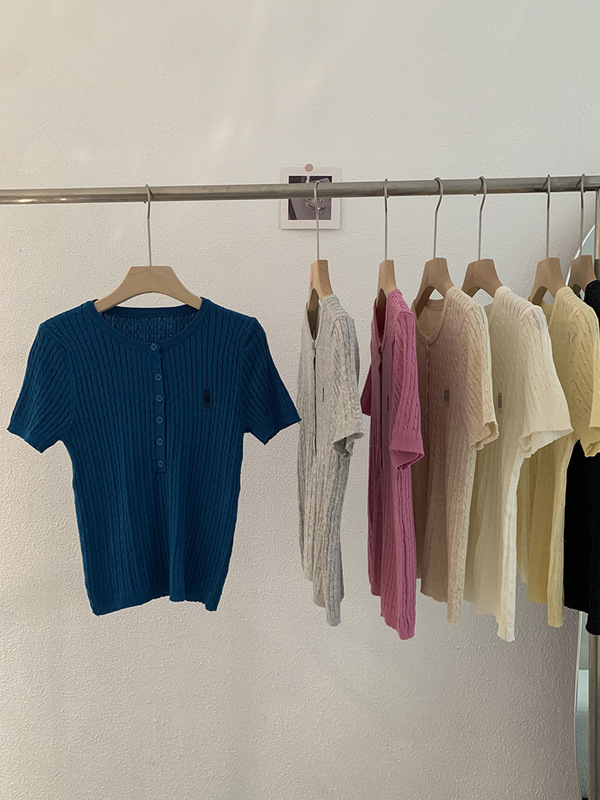 Omalai ポニー刺繍ラウンドネックツイストスリムフィット半袖セータートップ韓国スタイルレディースファッション 3749|undefined